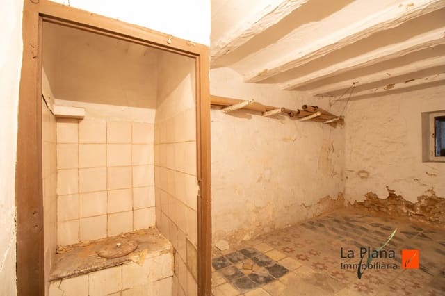 8 soverom Hus til salgs i Santa Bàrbara - € 85 000 (Ref: 7542453)