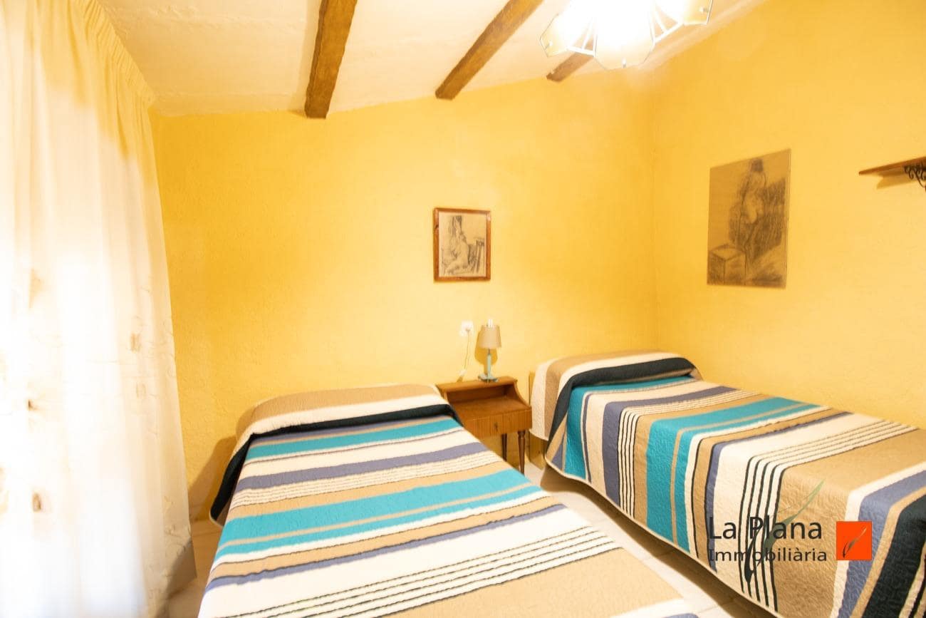 4 slaapkamer Huis te koop in La Pobla de Benifassa - € 97.000 (Ref: 7737803)