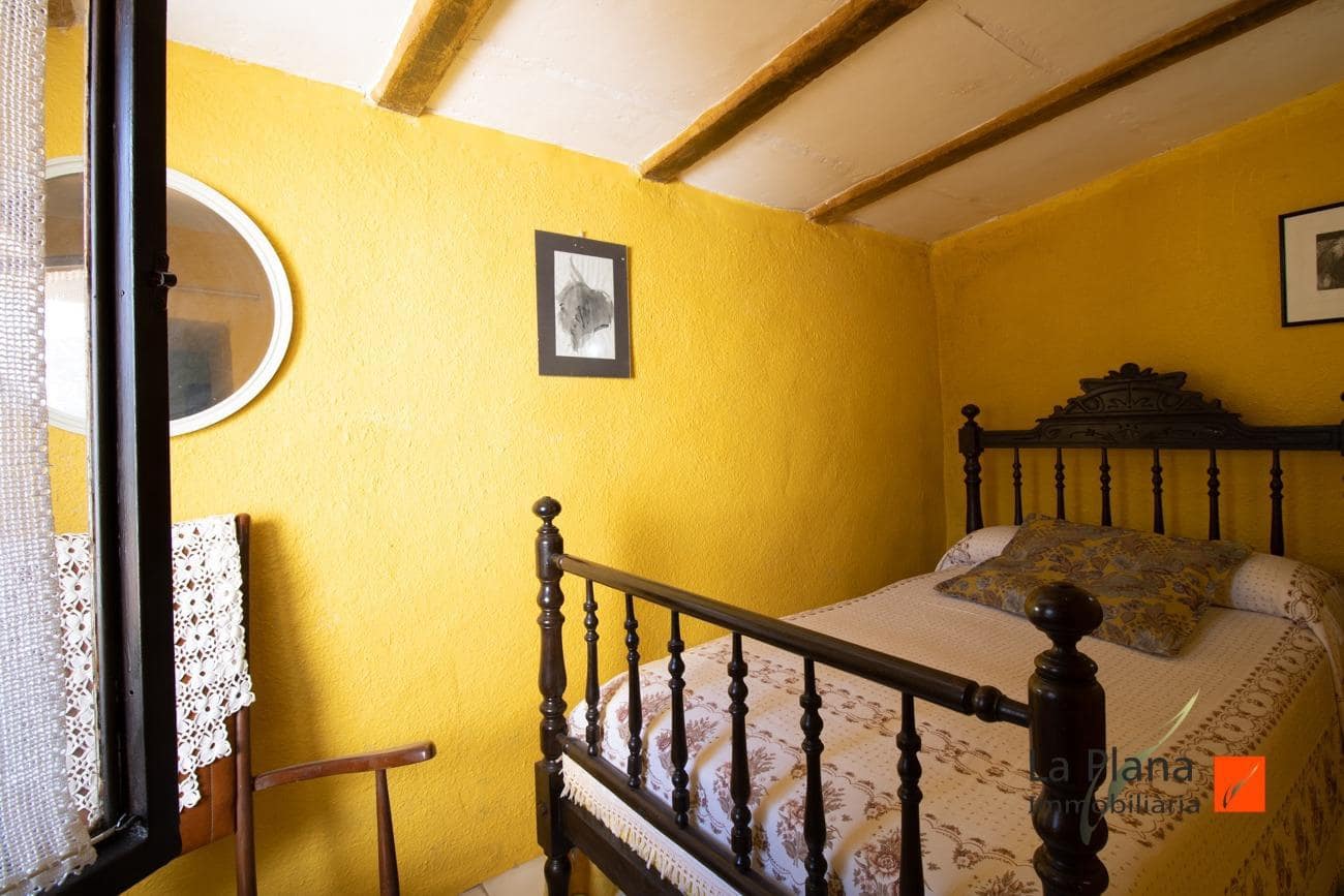 4 slaapkamer Huis te koop in La Pobla de Benifassa - € 97.000 (Ref: 7737803)