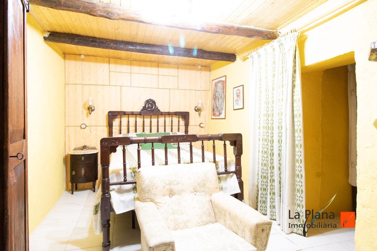 4 slaapkamer Huis te koop in La Pobla de Benifassa - € 97.000 (Ref: 7737803)