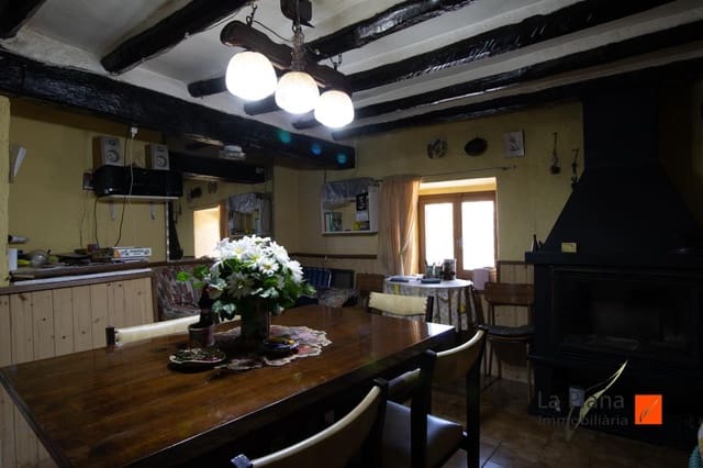 4 slaapkamer Huis te koop in La Pobla de Benifassà - € 97.000 (Ref: 7737803)