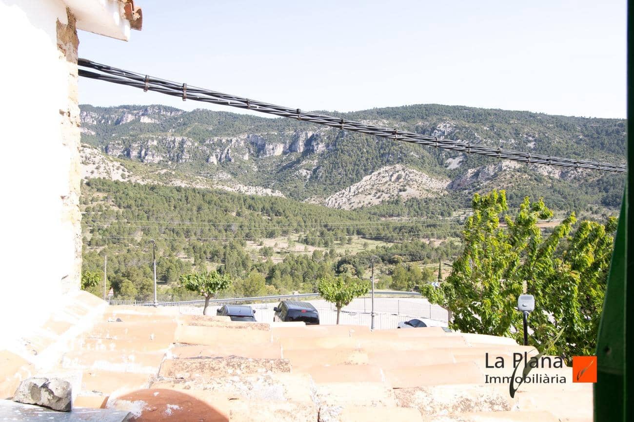 4 slaapkamer Huis te koop in La Pobla de Benifassa - € 97.000 (Ref: 7737803)