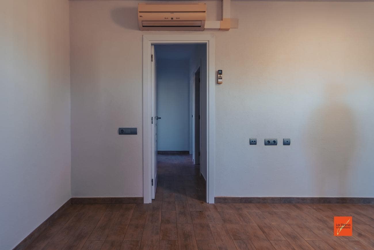 3 soveværelse Villa til salg i Amposta med swimmingpool - € 220.000 (Ref: 8076182)