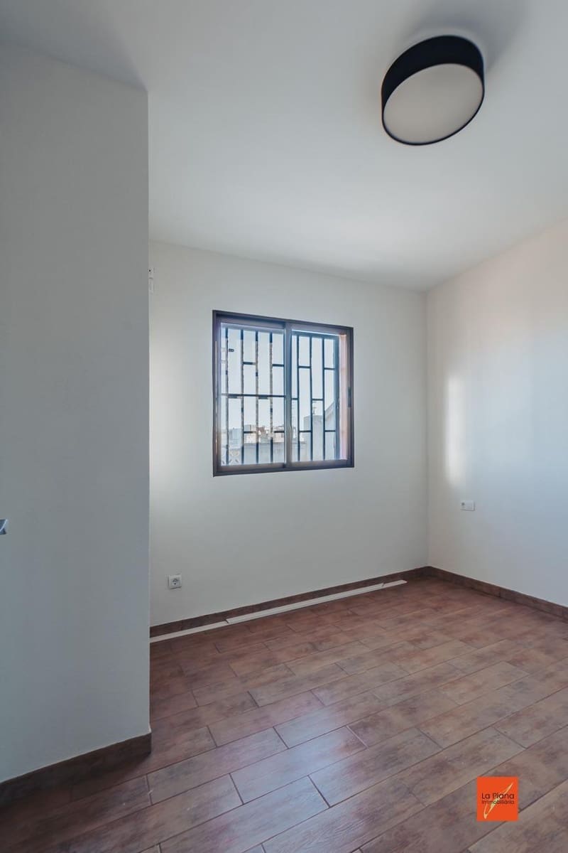 3 soveværelse Villa til salg i Amposta med swimmingpool - € 220.000 (Ref: 8076182)