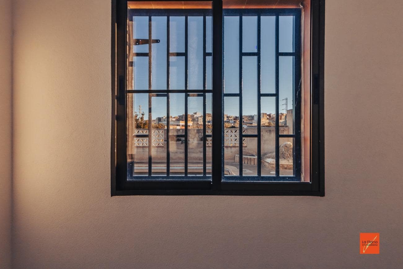 3 soveværelse Villa til salg i Amposta med swimmingpool - € 220.000 (Ref: 8076182)