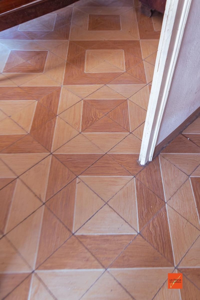 5 sypialnia Dom na sprzedaż w Santa Barbara z garażem - 110 000 € (Ref: 8085055)