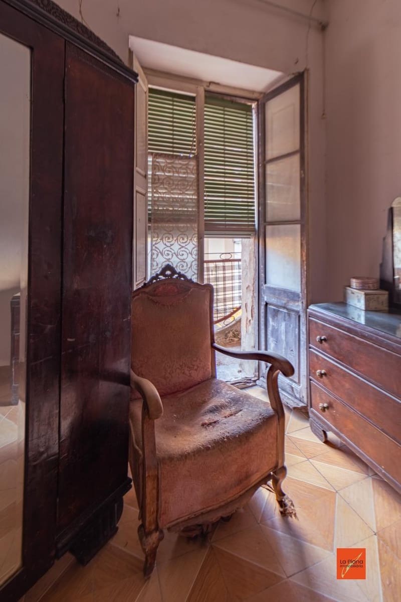 5 sypialnia Dom na sprzedaż w Santa Barbara z garażem - 110 000 € (Ref: 8085055)