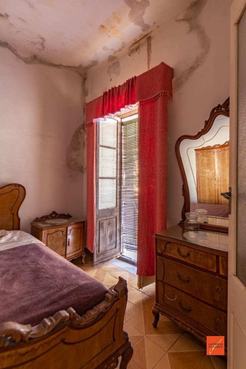 5 sypialnia Dom na sprzedaż w Santa Barbara z garażem - 110 000 € (Ref: 8085055)