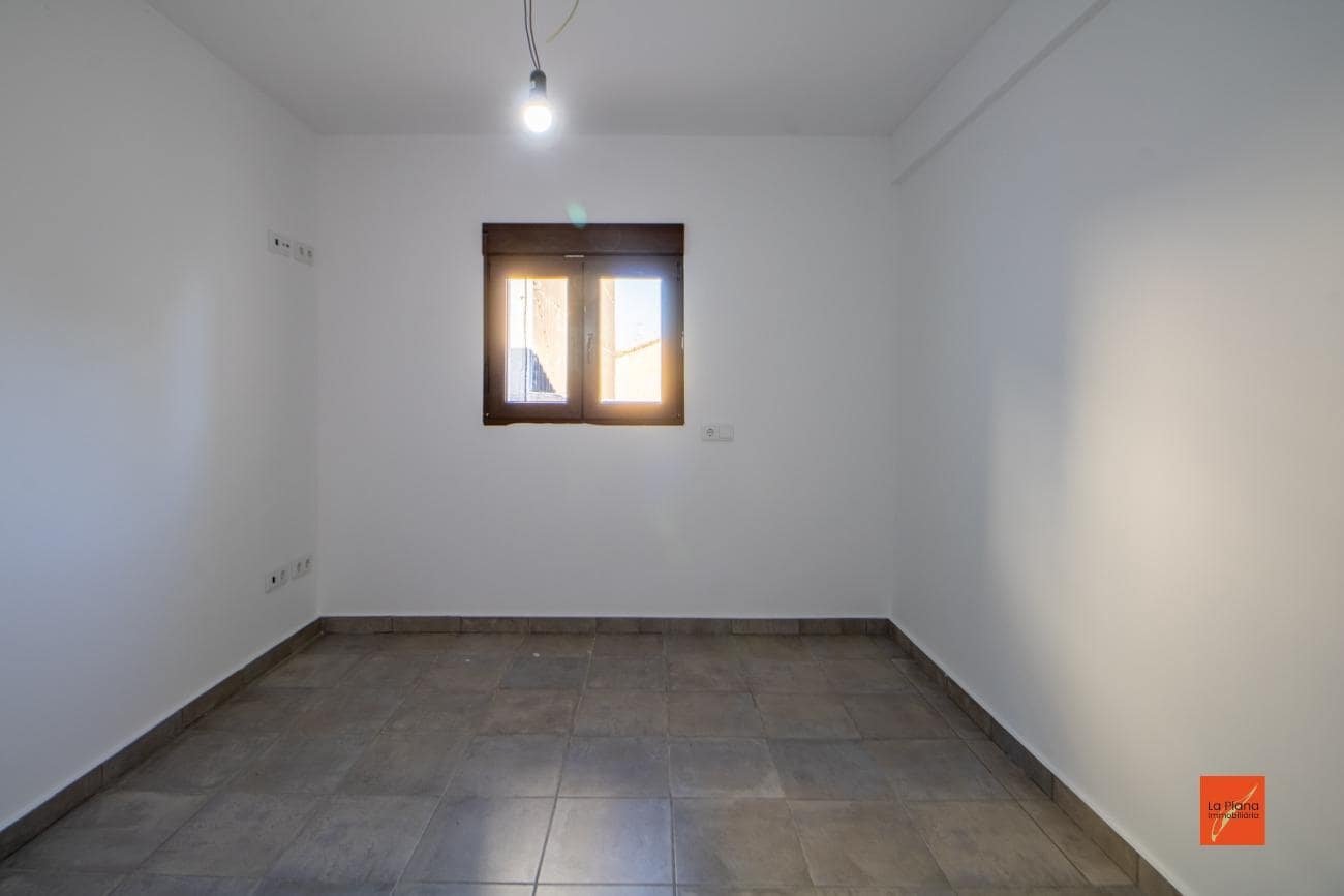 5 soverom Hus til salgs i Santa Barbara med garasje - € 227 000 (Ref: 8113092)