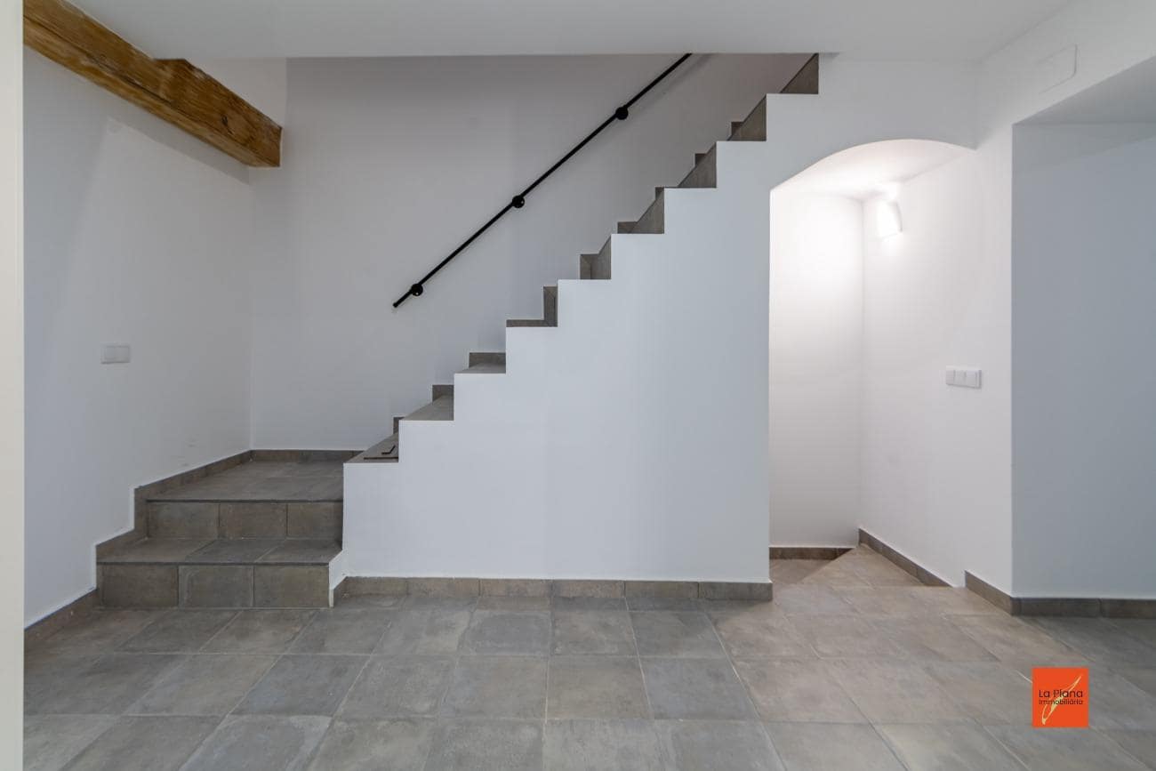 5 soverom Hus til salgs i Santa Barbara med garasje - € 227 000 (Ref: 8113092)