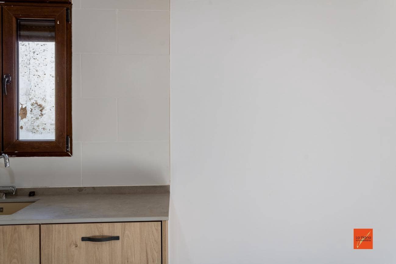 5 soverom Hus til salgs i Santa Barbara med garasje - € 227 000 (Ref: 8113092)