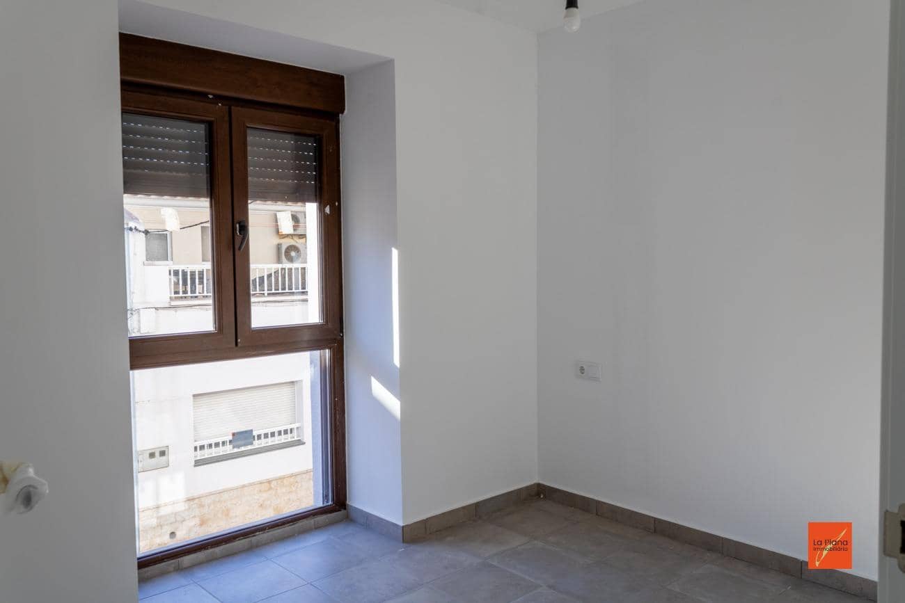 5 soverom Hus til salgs i Santa Barbara med garasje - € 227 000 (Ref: 8113092)