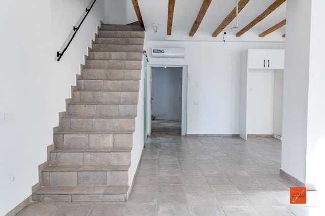 5 soverom Hus til salgs i Santa Bàrbara med garasje - € 227 000 (Ref: 8113092)