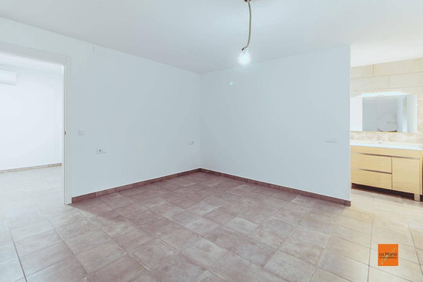 5 soverom Hus til salgs i Santa Barbara med garasje - € 227 000 (Ref: 8113092)