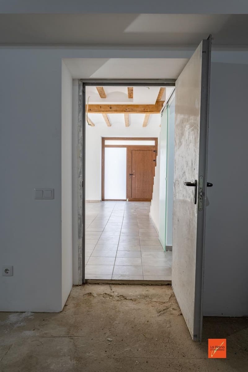 5 soverom Hus til salgs i Santa Barbara med garasje - € 227 000 (Ref: 8113092)