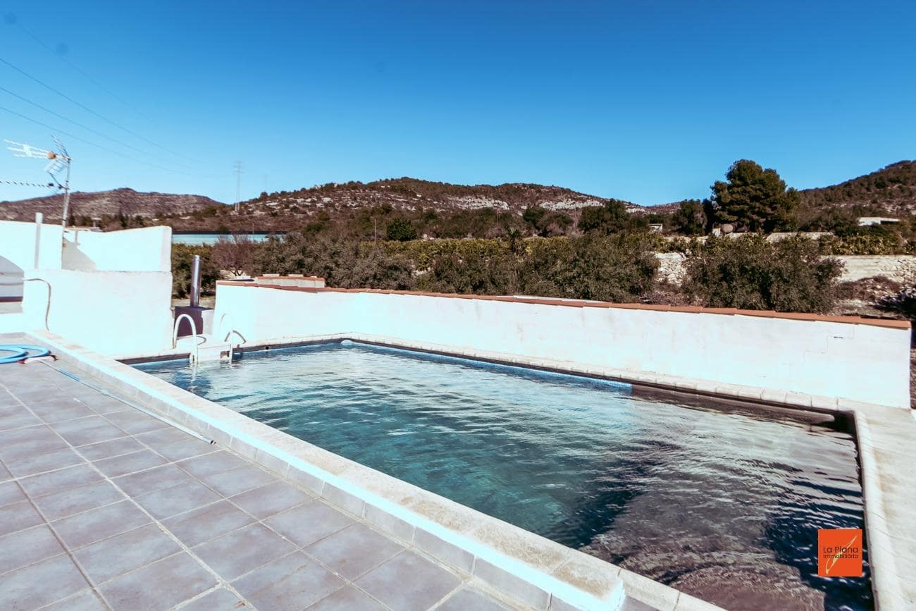 2 soveværelse Villa til salg i Ulldecona med swimmingpool - € 292.000 (Ref: 8131035)