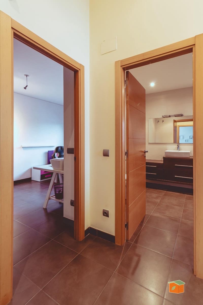 4 soveværelse Villa til salg i Santa Barbara med garage - € 345.000 (Ref: 8189532)