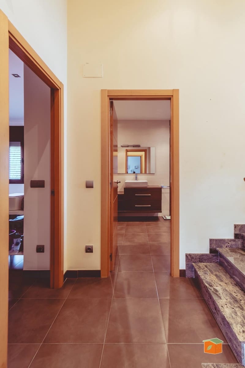 4 soveværelse Villa til salg i Santa Barbara med garage - € 345.000 (Ref: 8189532)