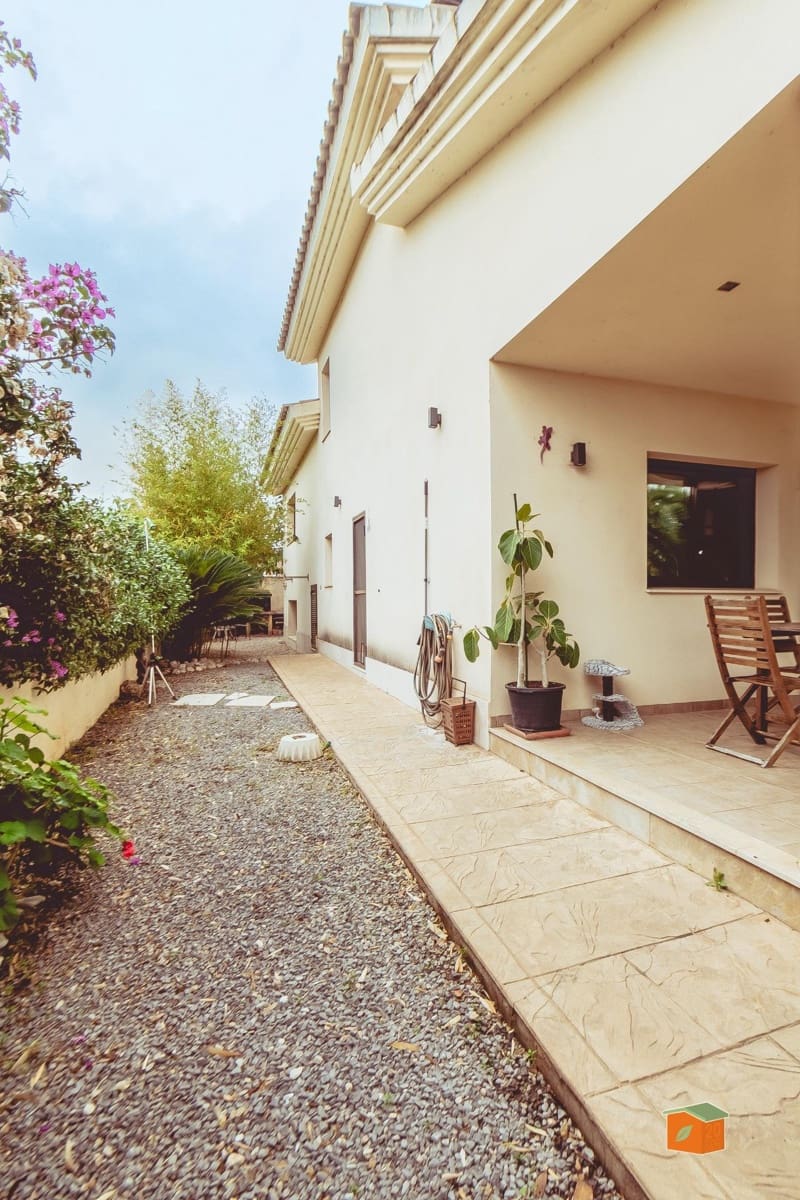 4 soveværelse Villa til salg i Santa Barbara med garage - € 345.000 (Ref: 8189532)