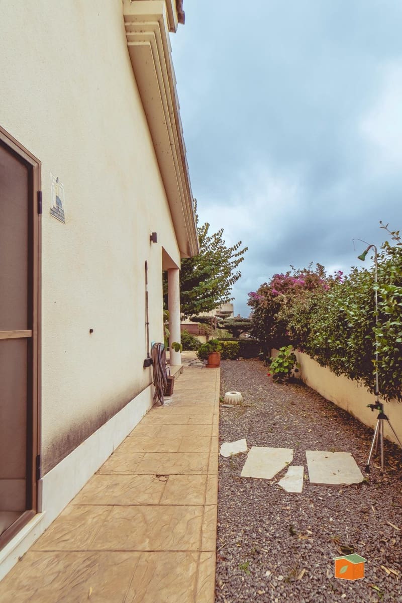 4 soveværelse Villa til salg i Santa Barbara med garage - € 345.000 (Ref: 8189532)