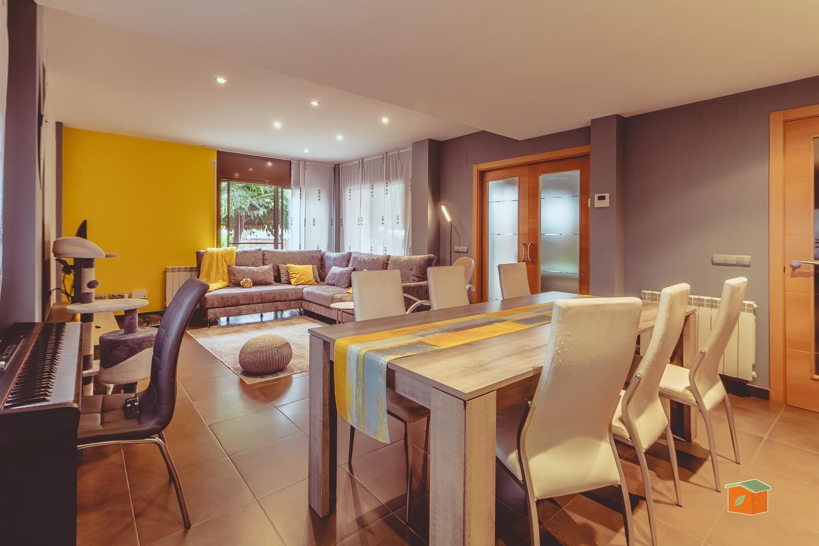 4 soveværelse Villa til salg i Santa Barbara med garage - € 345.000 (Ref: 8189532)