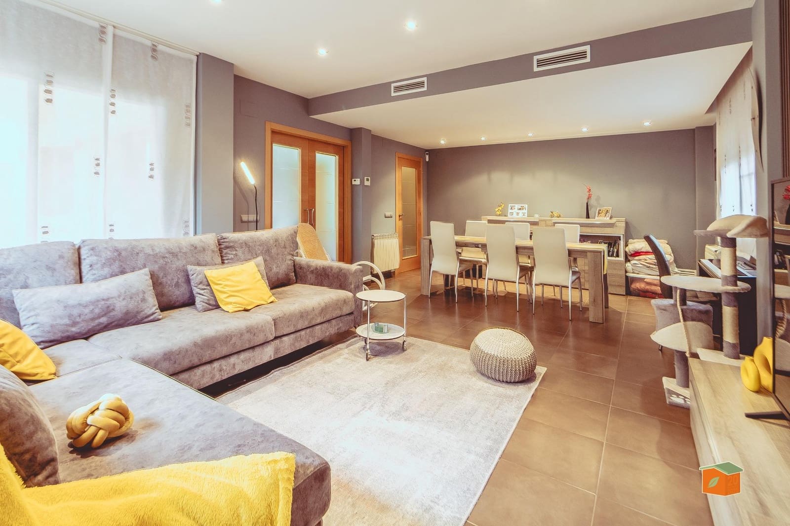 4 soveværelse Villa til salg i Santa Barbara med garage - € 345.000 (Ref: 8189532)