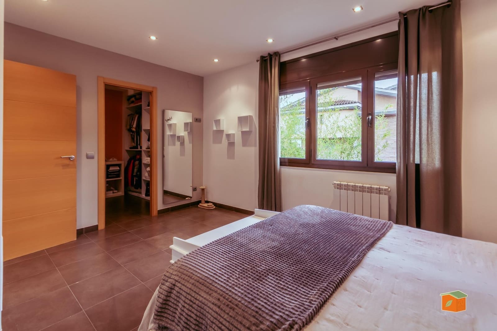 4 soveværelse Villa til salg i Santa Barbara med garage - € 345.000 (Ref: 8189532)