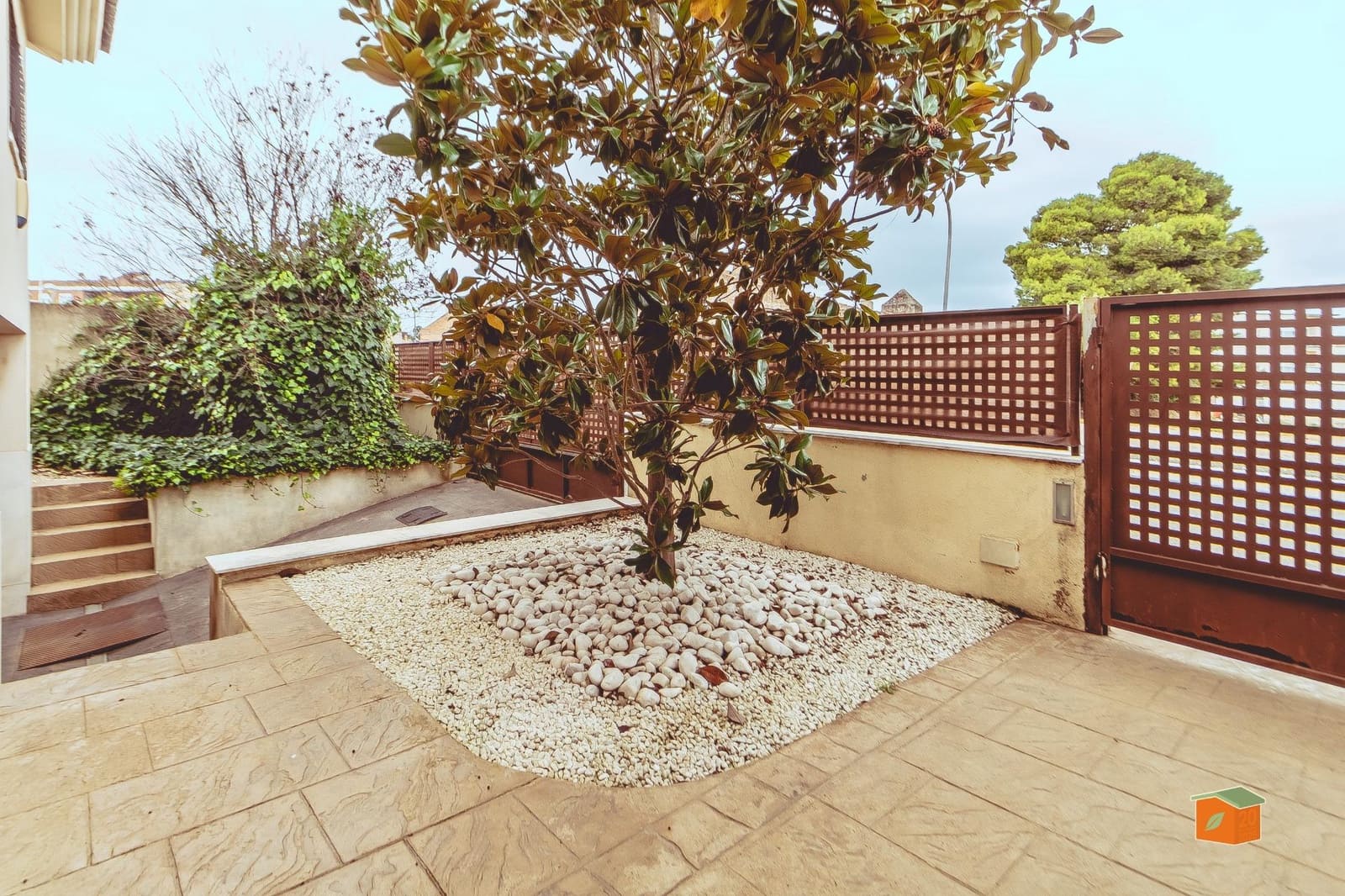 4 soveværelse Villa til salg i Santa Barbara med garage - € 345.000 (Ref: 8189532)