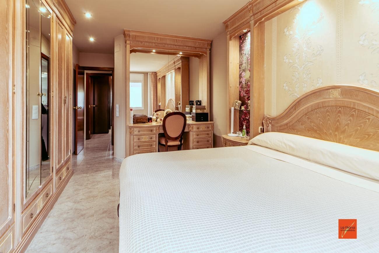 4 sypialnia Mieszkanie na sprzedaż w Tortosa z garażem - 150 500 € (Ref: 8229553)