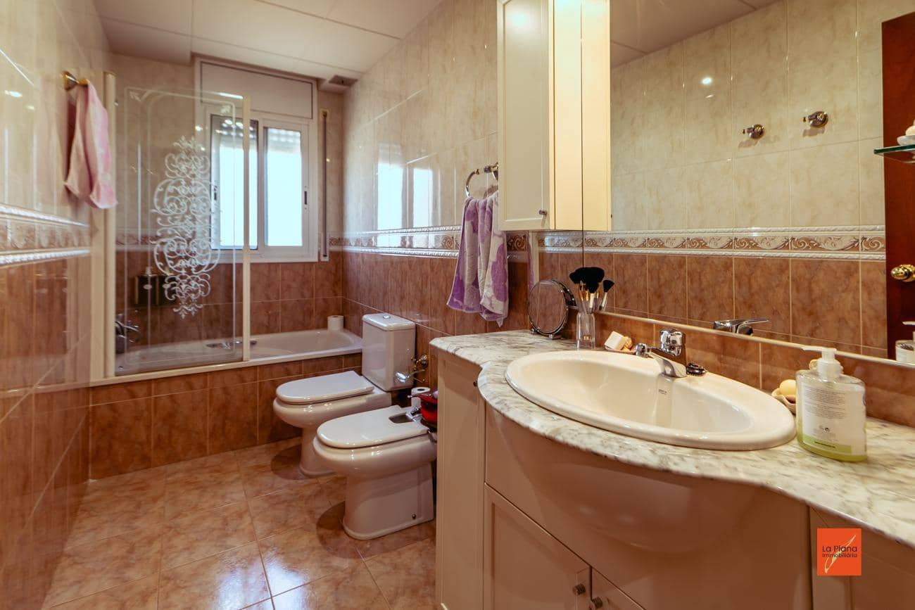 4 sypialnia Mieszkanie na sprzedaż w Tortosa z garażem - 150 500 € (Ref: 8229553)