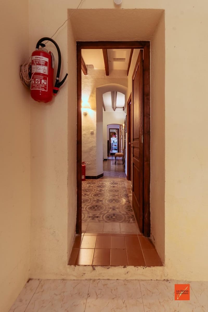 10 soveværelse Villa til salg i Alcanar - € 880.000 (Ref: 8239088)