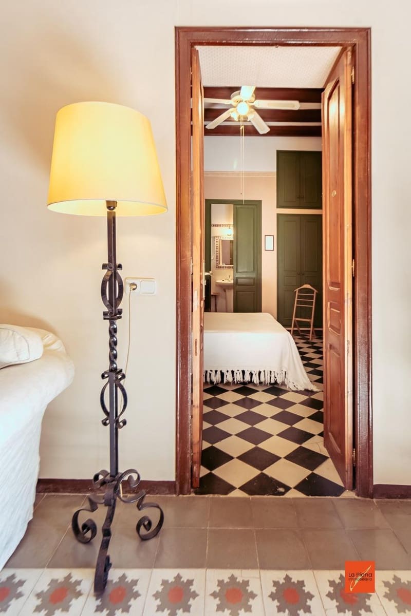 10 soveværelse Villa til salg i Alcanar - € 880.000 (Ref: 8239088)