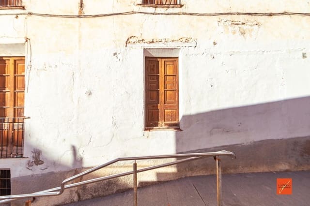 Townhouse for sale in Santa Bàrbara - € 36,000 (Ref: 8245751)