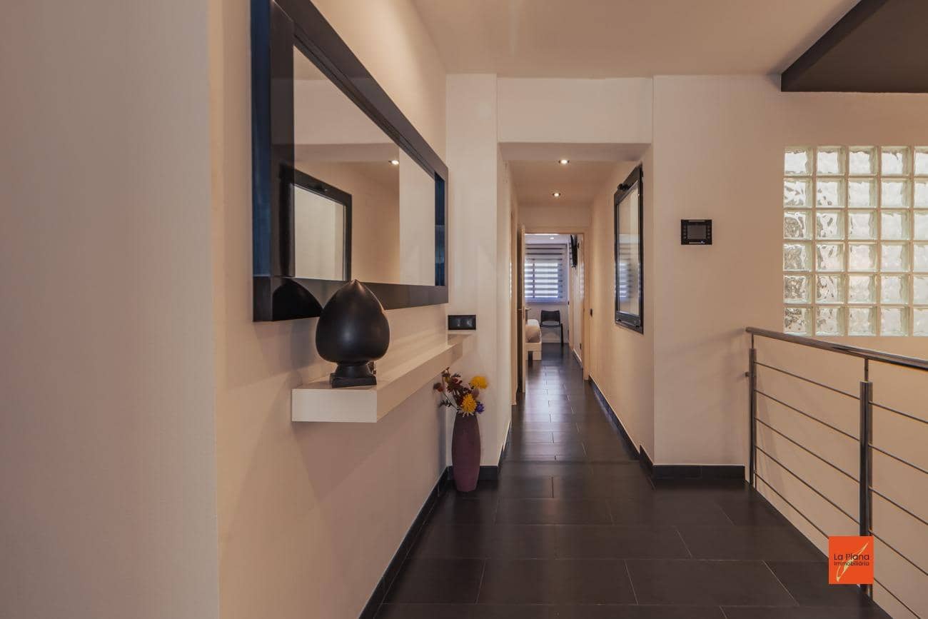 3 soveværelse Rækkehus til salg i Tortosa med garage - € 310.000 (Ref: 8247612)