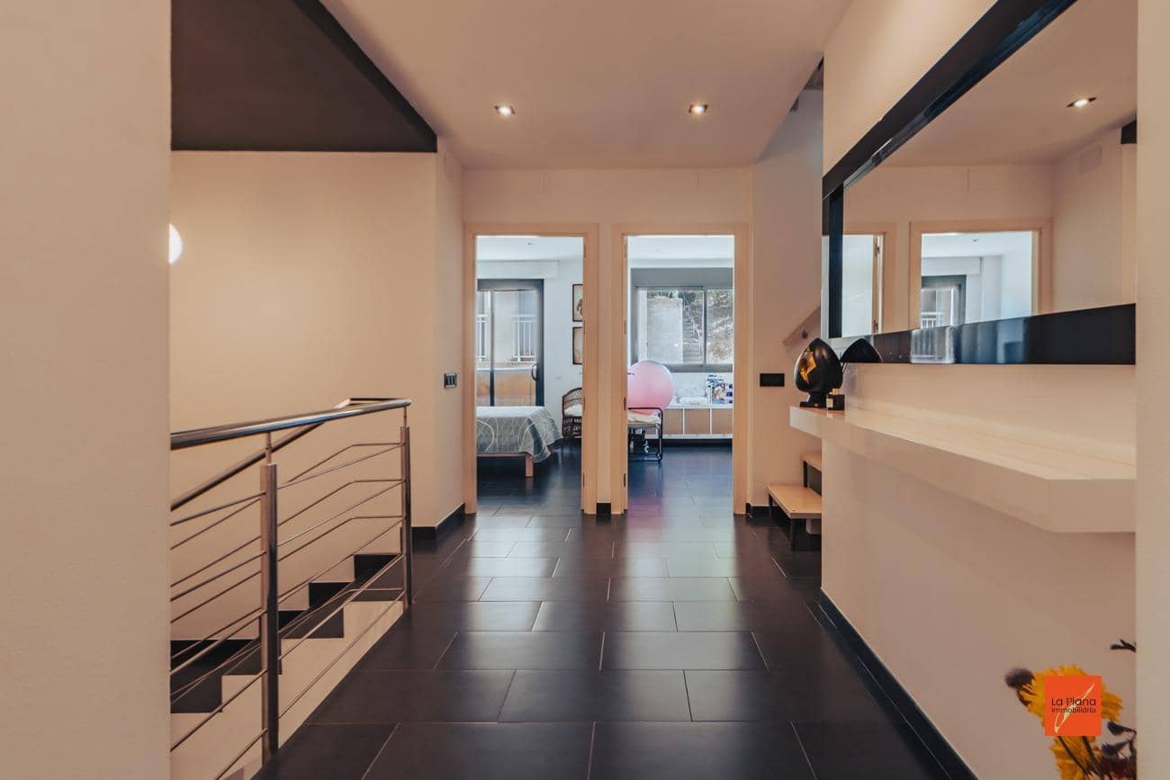 3 soveværelse Rækkehus til salg i Tortosa med garage - € 310.000 (Ref: 8247612)