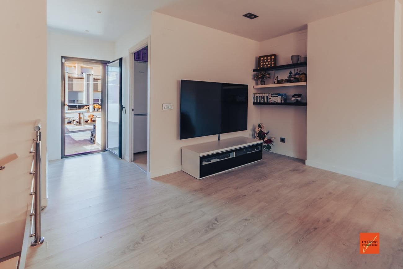 3 soveværelse Rækkehus til salg i Tortosa med garage - € 310.000 (Ref: 8247612)