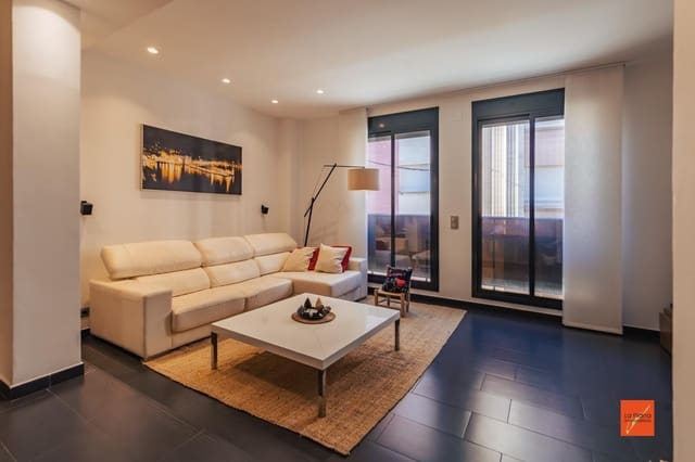 3 bedroom Terraced Villa for sale in Tortosa with garage - € 310,000 (Ref: 8247612)