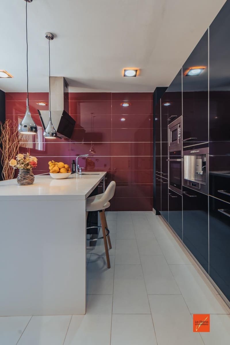 3 soveværelse Rækkehus til salg i Tortosa med garage - € 310.000 (Ref: 8247612)