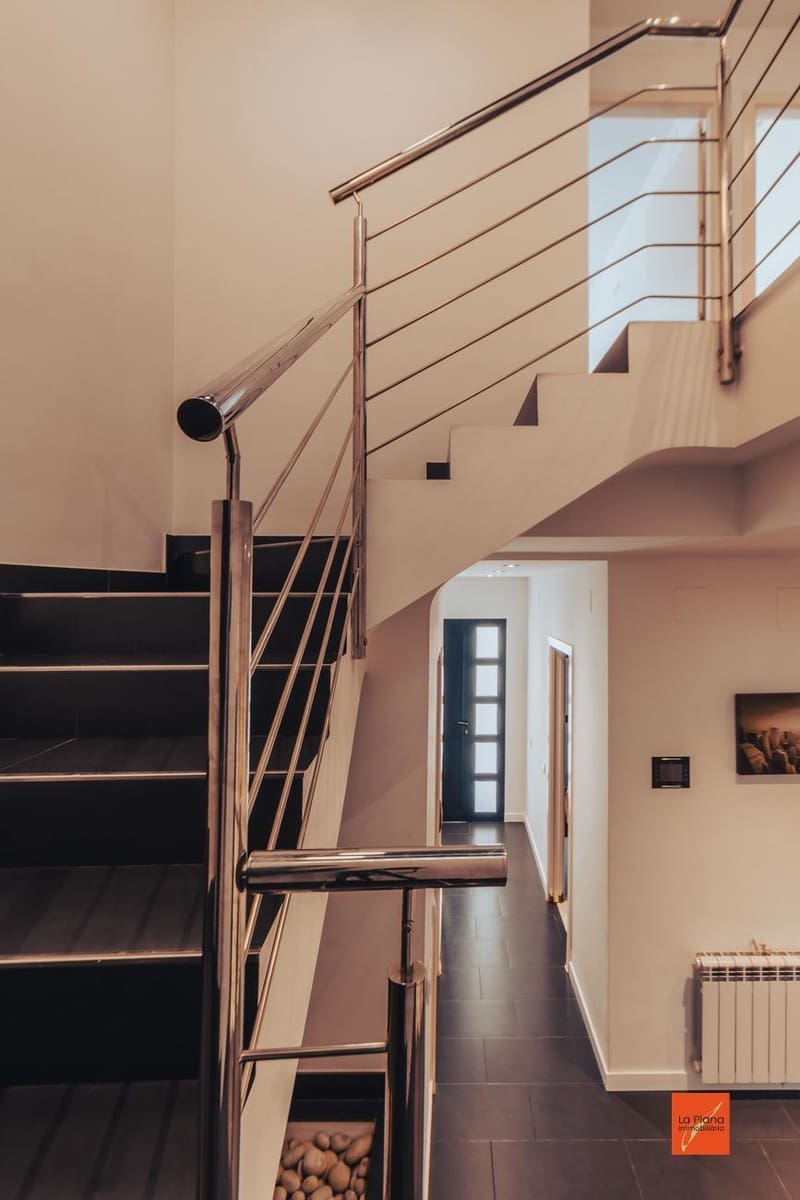 3 soveværelse Rækkehus til salg i Tortosa med garage - € 310.000 (Ref: 8247612)