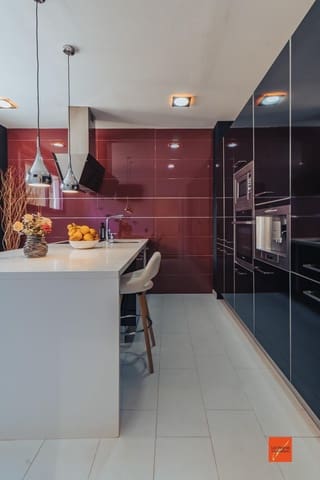 3 bedroom Terraced Villa for sale in Tortosa with garage - € 310,000 (Ref: 8247612)