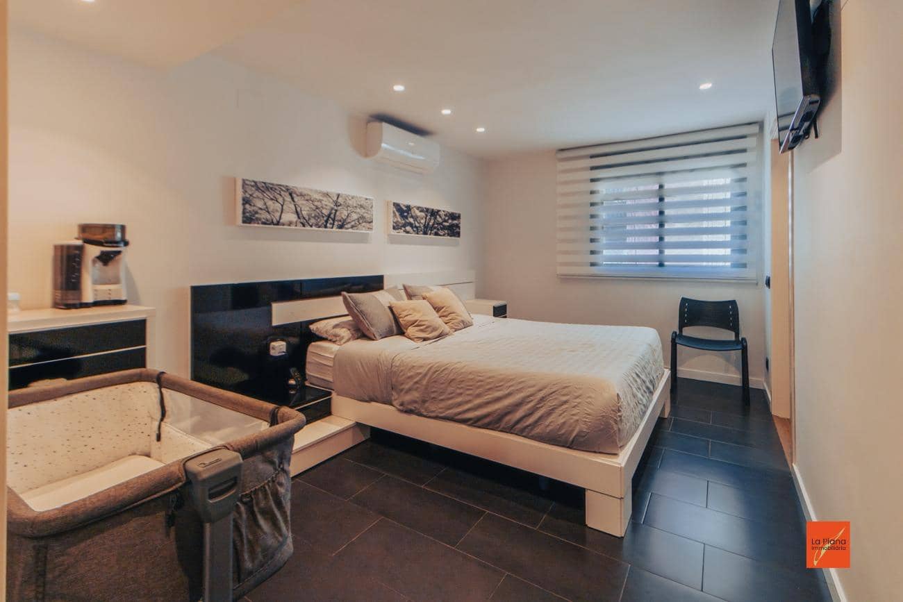 3 soveværelse Rækkehus til salg i Tortosa med garage - € 310.000 (Ref: 8247612)