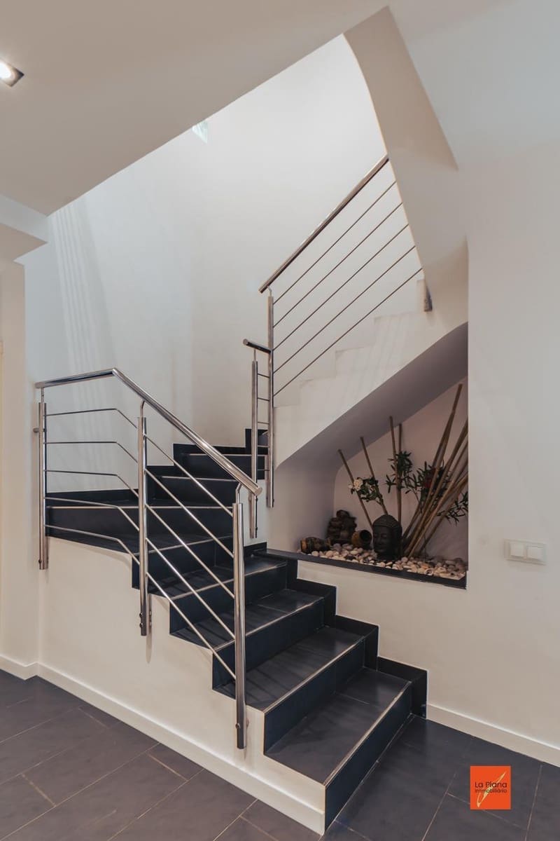 3 soveværelse Rækkehus til salg i Tortosa med garage - € 310.000 (Ref: 8247612)