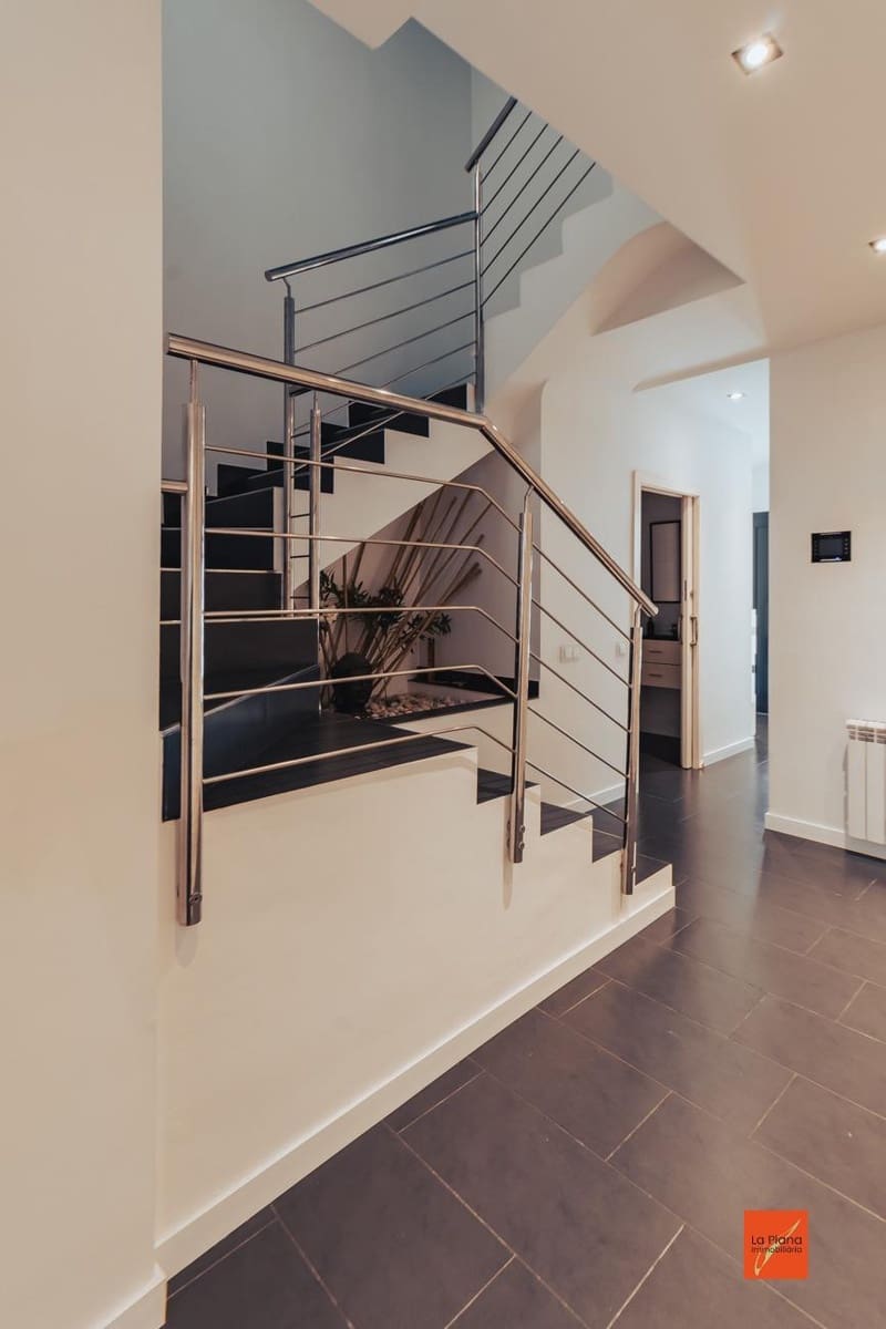 3 soveværelse Rækkehus til salg i Tortosa med garage - € 310.000 (Ref: 8247612)