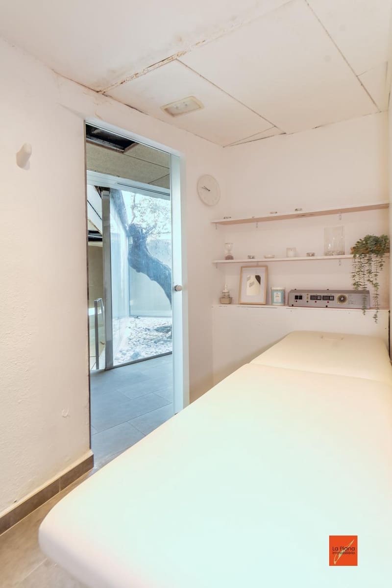 13 soveværelse Hotel til salg i Masdenverge med swimmingpool - € 589.000 (Ref: 8263299)