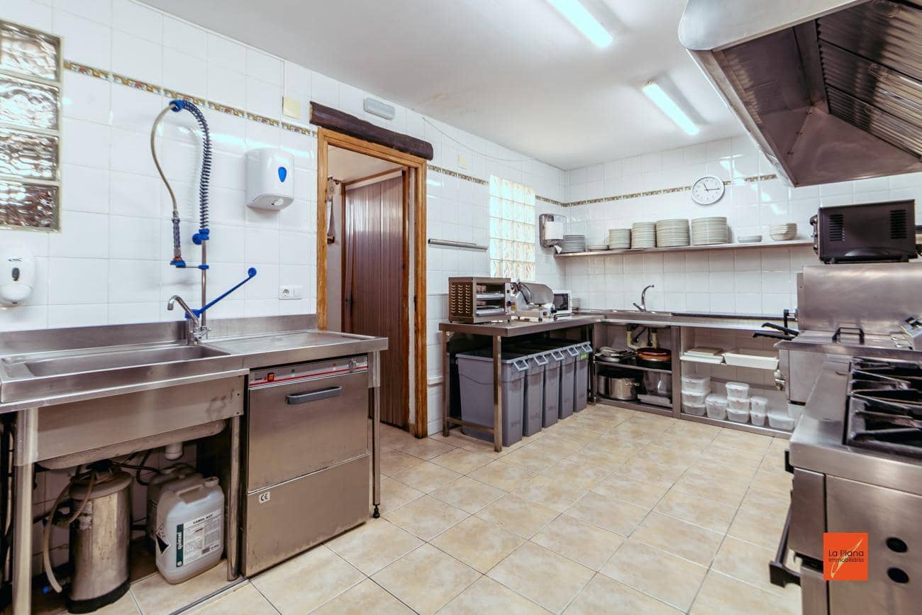 13 soveværelse Hotel til salg i Masdenverge med swimmingpool - € 589.000 (Ref: 8263299)