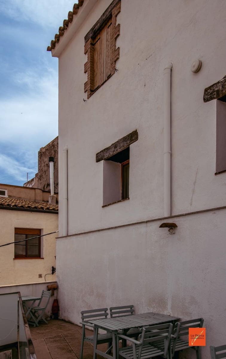 13 soveværelse Hotel til salg i Masdenverge med swimmingpool - € 589.000 (Ref: 8263299)