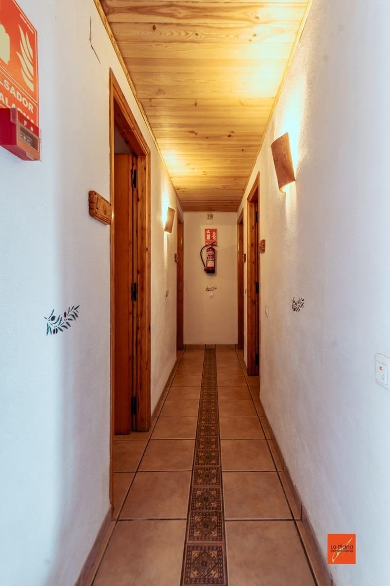 13 soveværelse Hotel til salg i Masdenverge med swimmingpool - € 589.000 (Ref: 8263299)