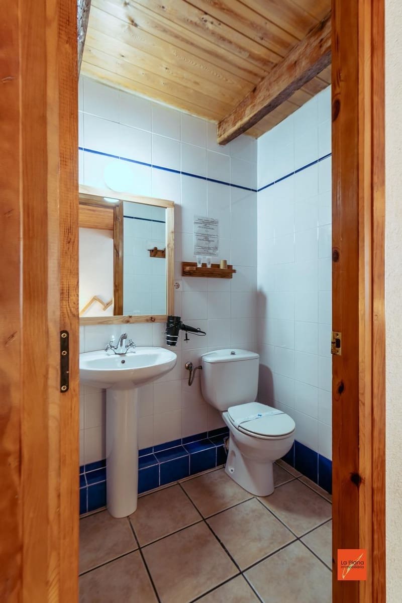 13 soveværelse Hotel til salg i Masdenverge med swimmingpool - € 589.000 (Ref: 8263299)