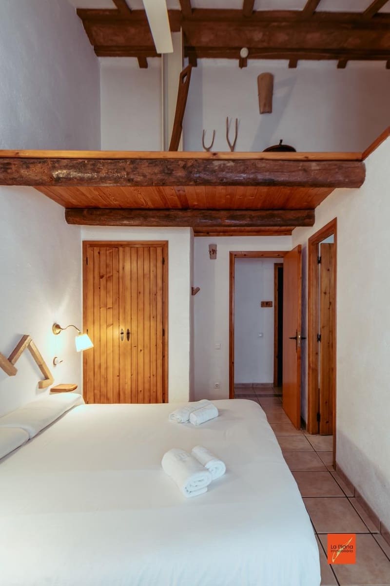 13 soveværelse Hotel til salg i Masdenverge med swimmingpool - € 589.000 (Ref: 8263299)