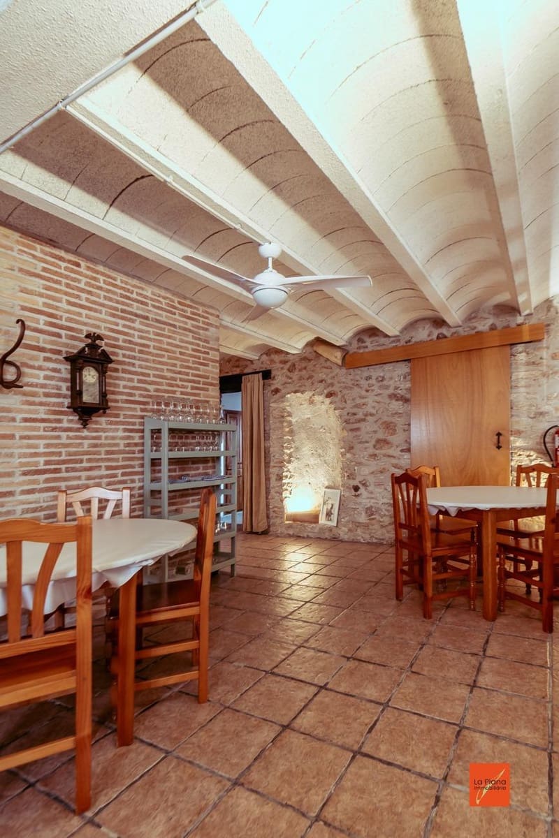 13 soveværelse Hotel til salg i Masdenverge med swimmingpool - € 589.000 (Ref: 8263299)